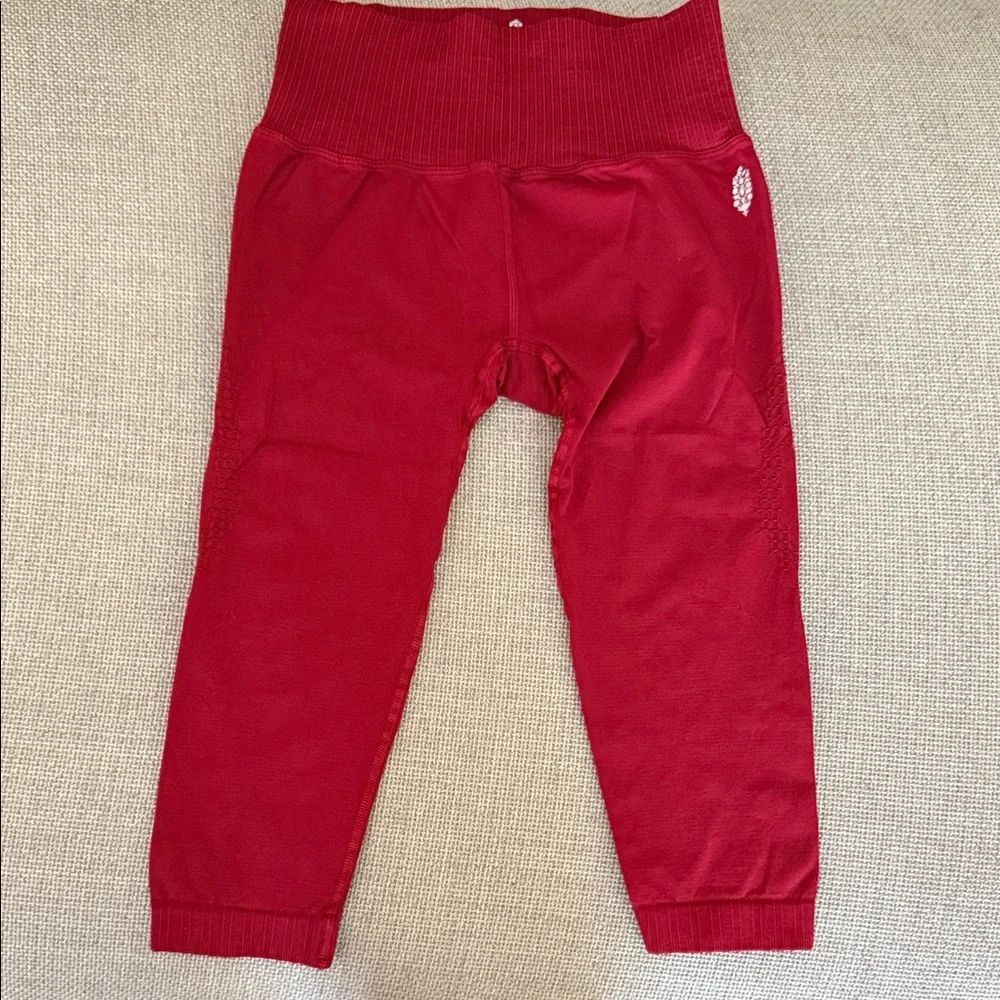 NWOT Free People Movement Good Karma Capri Leggings Size M/L